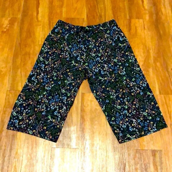 DR2 Floral Tie-Front Cropped Pants Size 1X - Picture 1 of 4